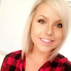 Meet your Posher, Hailey